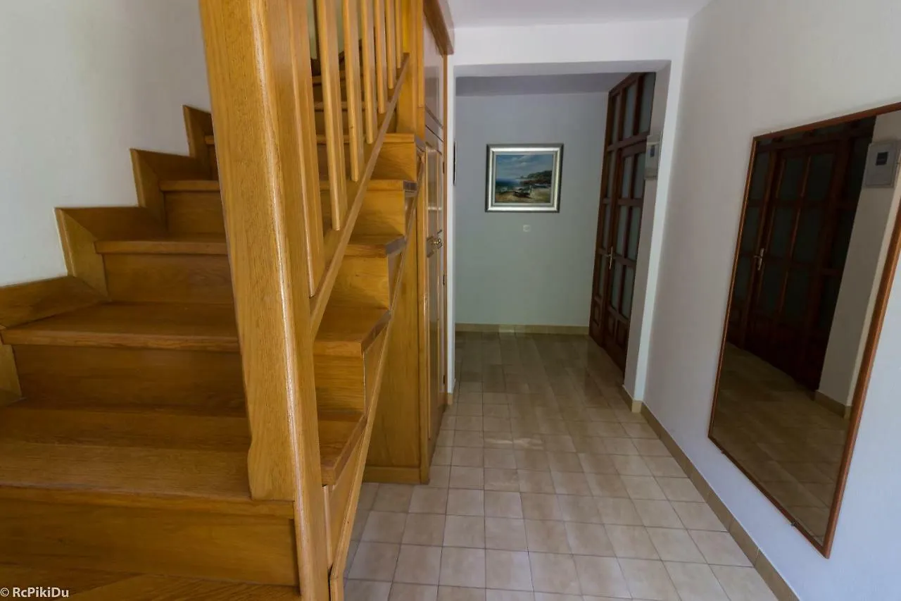 Apartment Villa Suzana Supetarska Draga Croatia